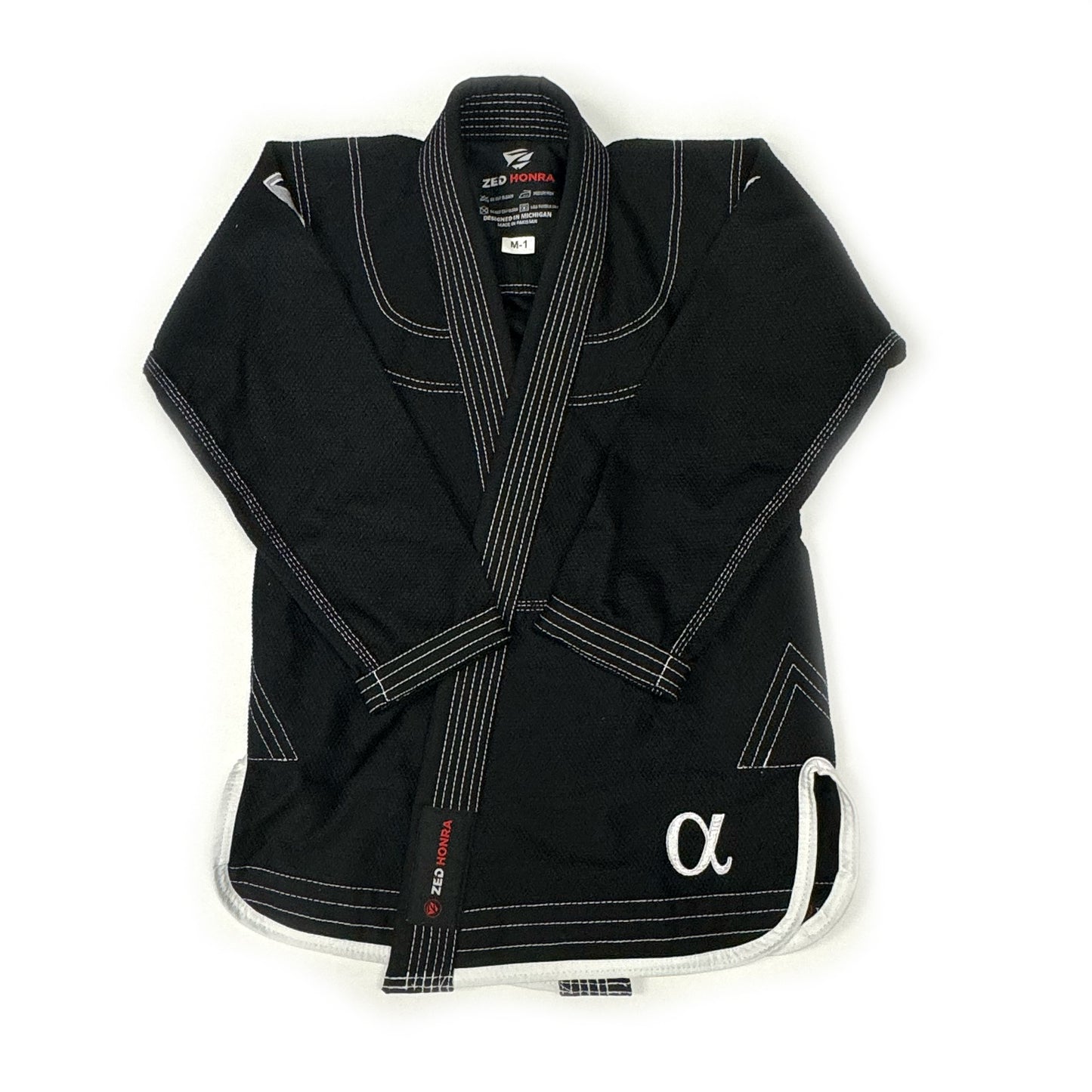 Zed Honra Women’s Alpha Gi – Front View of Black BJJ Kimono with Arms Crossed